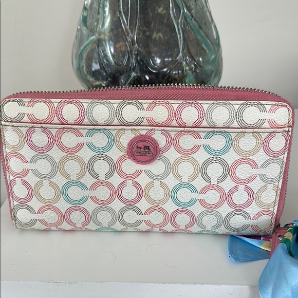 Coach Waverly Pastel Optic C Zip Around Wallet - Picture 1 of 13